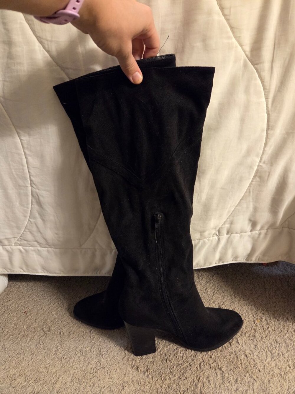 Tall Black Boots (4 inch heel, 19 inch tall) EUC Size 8